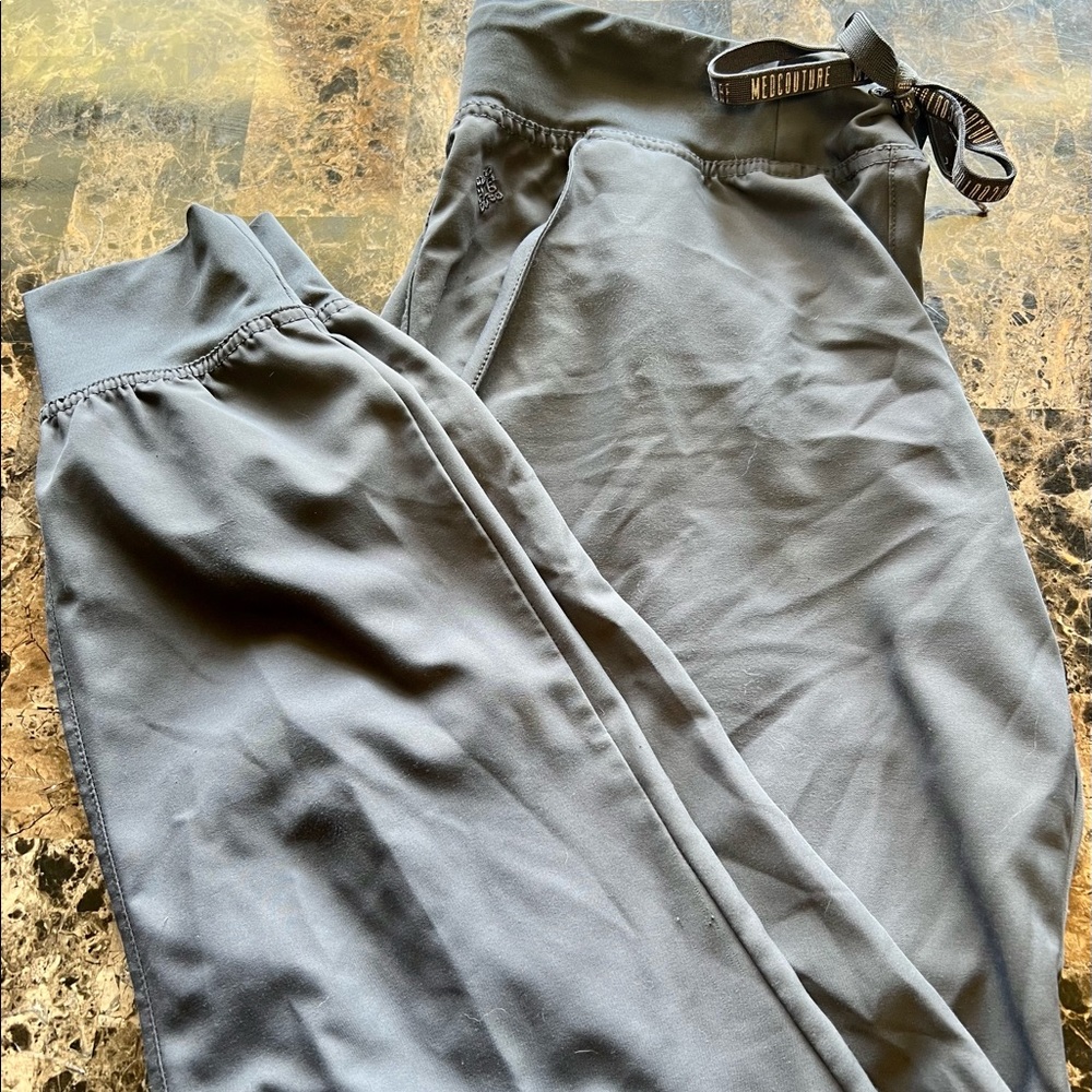Med Couture Insight Joggers & Touch V neck scrub top
